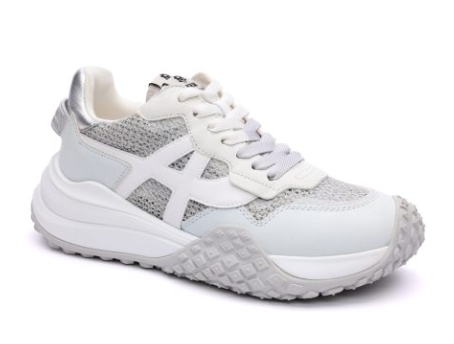 איך ash נעליים גרמו לי להבין שנוחות לא חייבת לבוא על חשבון סטייל