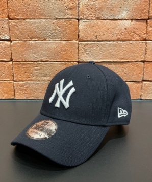 המורשת שעל הראש שלי: new era כובעים